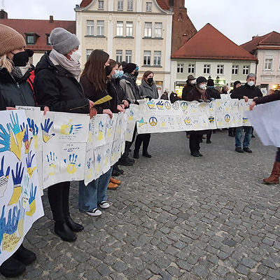 Friedensdemonstration am 3. M�rz auf dem Markplatz in Beeskow.