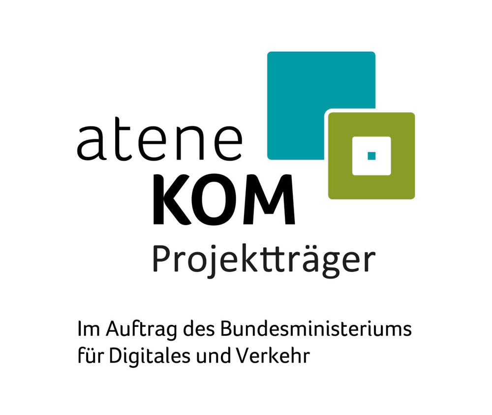 Die Wort-Bild-Marke atene KOM Projektträger besteht aus der Wortbildmarke der atene KOM GmbH ergänzt um den Schriftzug "Projektträger".