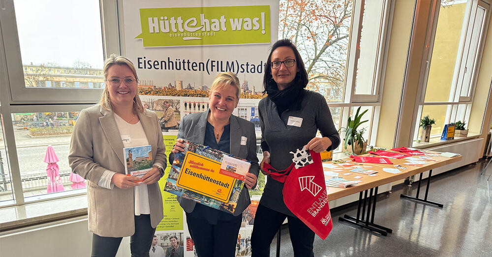 Luden zum Fachtag nach Eisenh&uuml;ttenstadt ein: Mandy W&uuml;stenhagen (Stadt Eisenh&uuml;ttenstadt), Julia Basan (Stadt Eisenh&uuml;ttenstadt) und Sandra Jakobitz (Landkreis Oder-Spree)�