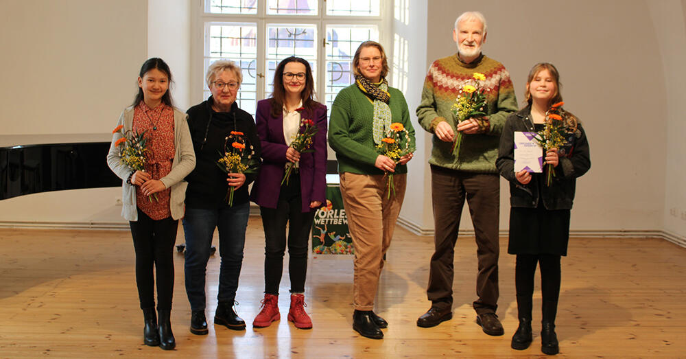 Die Jury k&uuml;rte Pia Lotta Braunes (rechts) zur Siegerin des Regionalentscheids